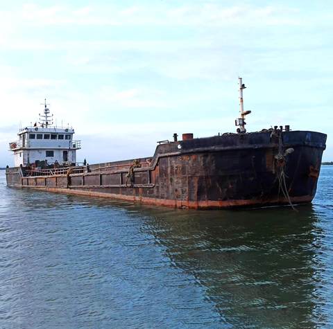 2003 Built 500 DWT Mud carrier For Sale