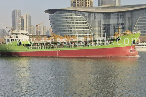 2010 Built 800 DWT Oil Tanker For Sale