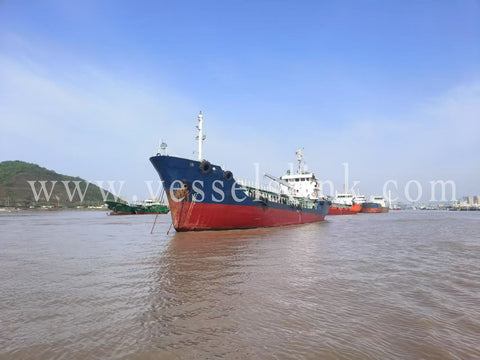 2011 Built 750 DWT Oil Tanker For Sale